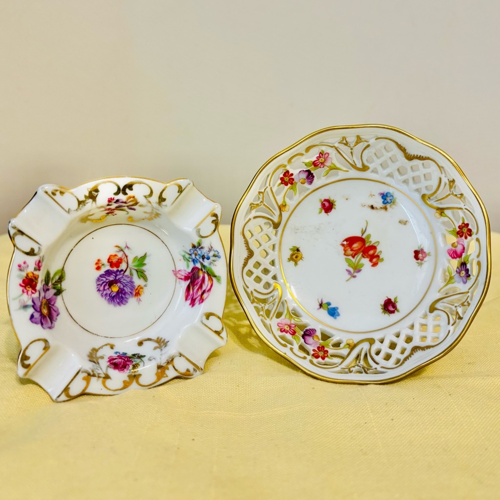 VTG Porcelain Czechoslovakia 3” Ashtray & Oscar de la Renta Poecelain 4” Dish